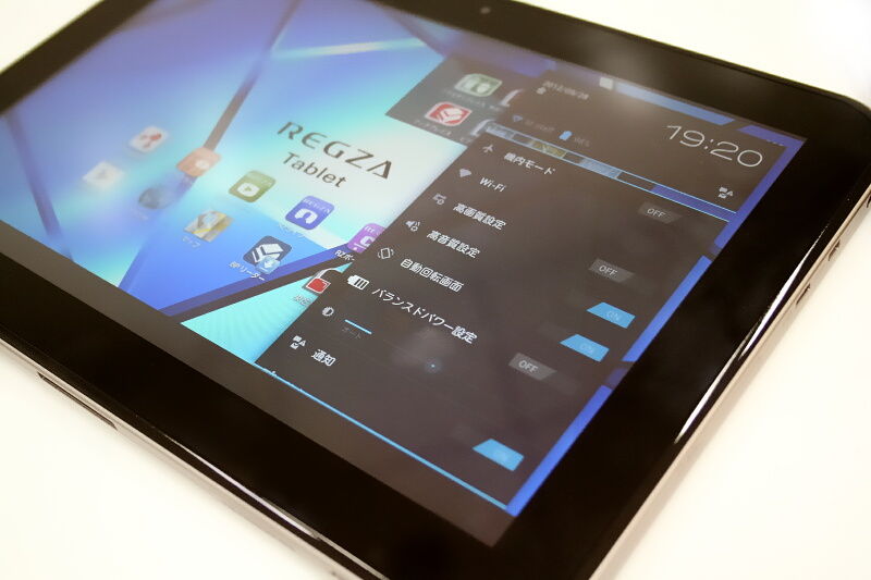 動画観賞にピッタリ！バッテリー駆動10時間のタフな10.1インチ