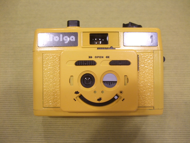 CAMERA】ヘンテコかおホルガ : スタンダードブックストア