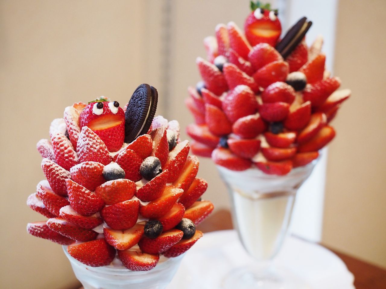 兵庫 西脇市 モンスター級の苺パフェを堪能 ストロベリーツリー レ・ボ