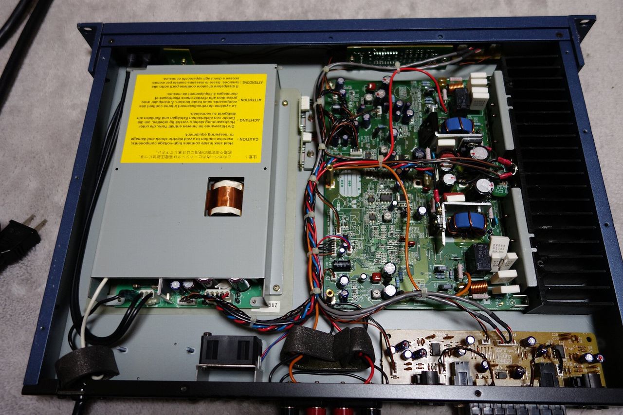 Roland RAD SRA-200E 3号機ジャンクの内部探索 : アンプジャンカーのblog