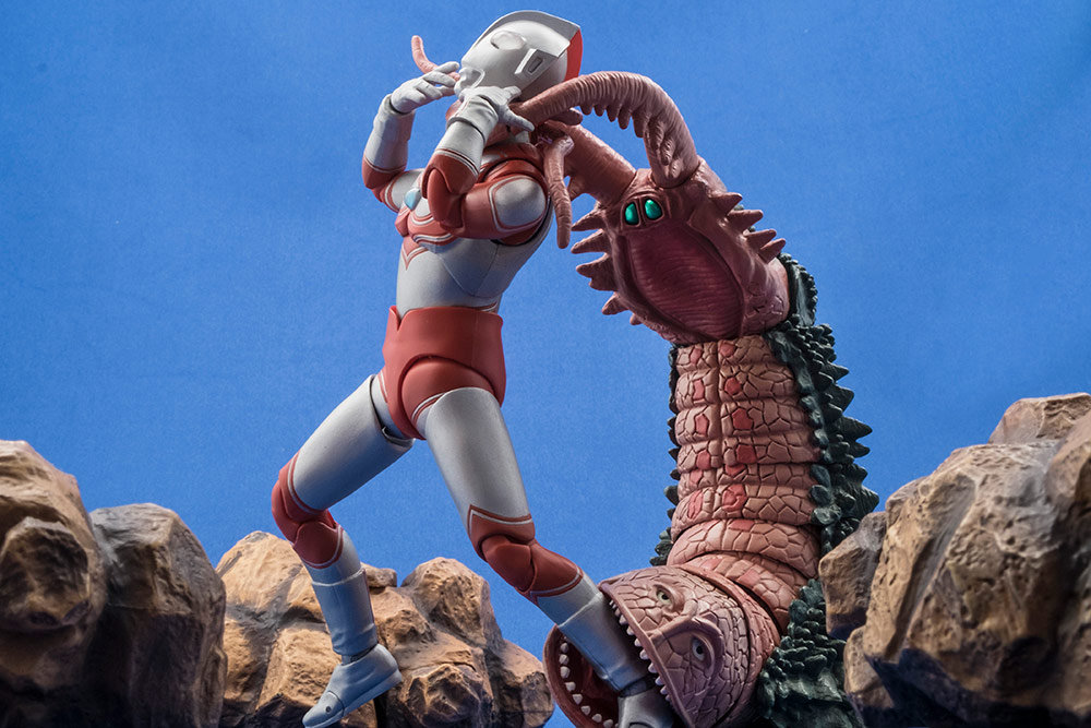 明日6月23日(土)発売！「S.H.Figuarts ツインテール」製品サンプル