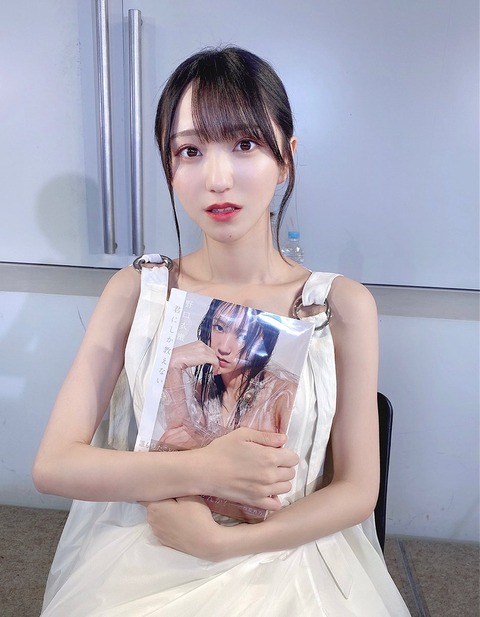 君にしか教えない 野口衣織 ファースト写真集 野口衣織ファースト写真