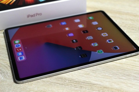 AppleのM1チップ＆ミニLED搭載の高性能タブレット「12.9インチiPad Pro