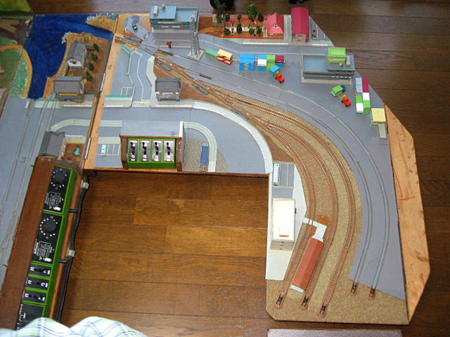 初代レイアウト解体 その1 : 片腕な模型鉄の日々