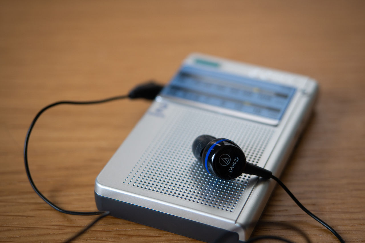 内ポケットにいつも♪ [SONY ポケッタブルラジオ ICF-T46] : 山に野に