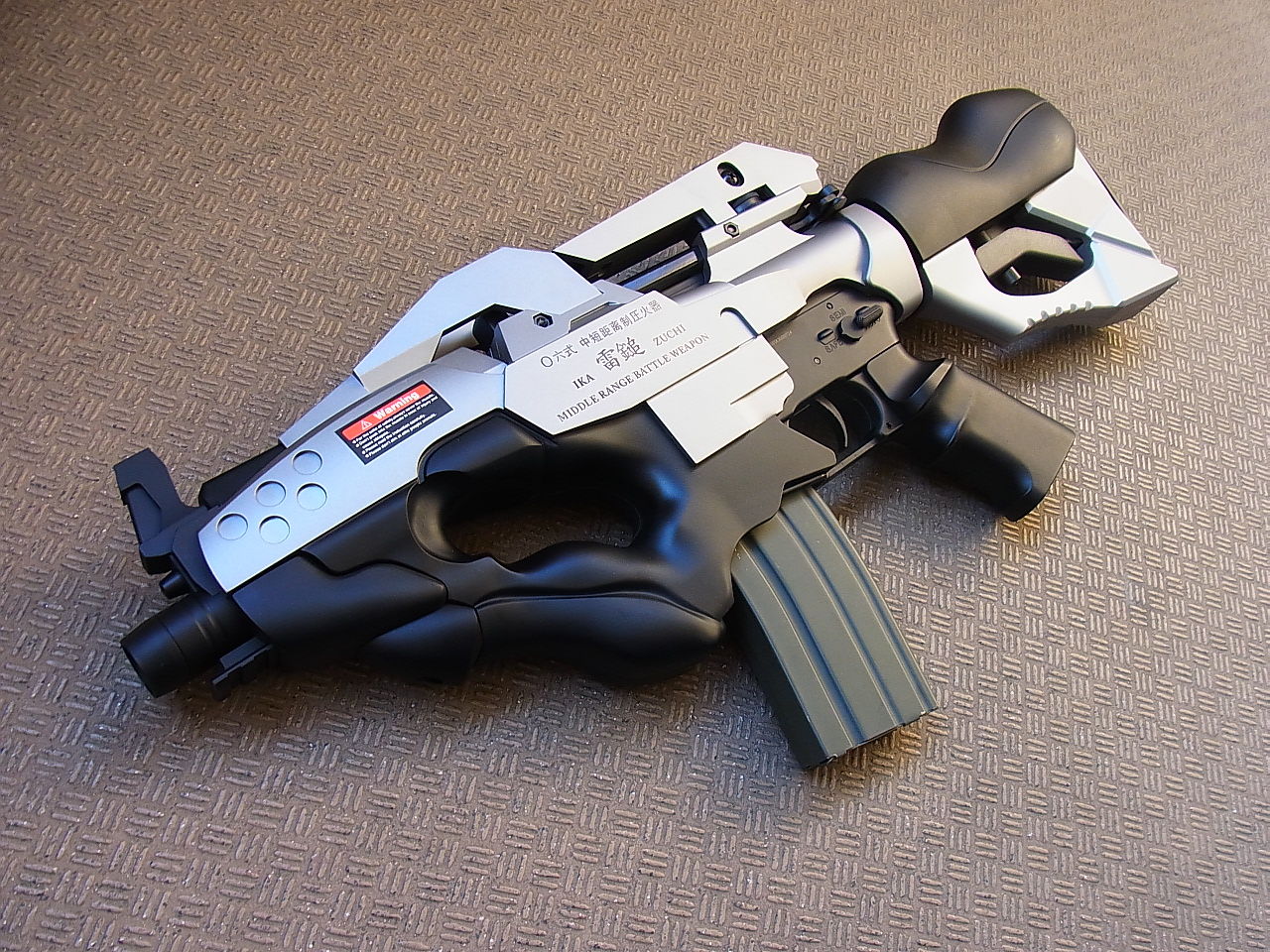 0六式中距離制圧火器「雷鎚-イカヅチ」 : りぅまるのにっき ﾂｳﾞｧｲ