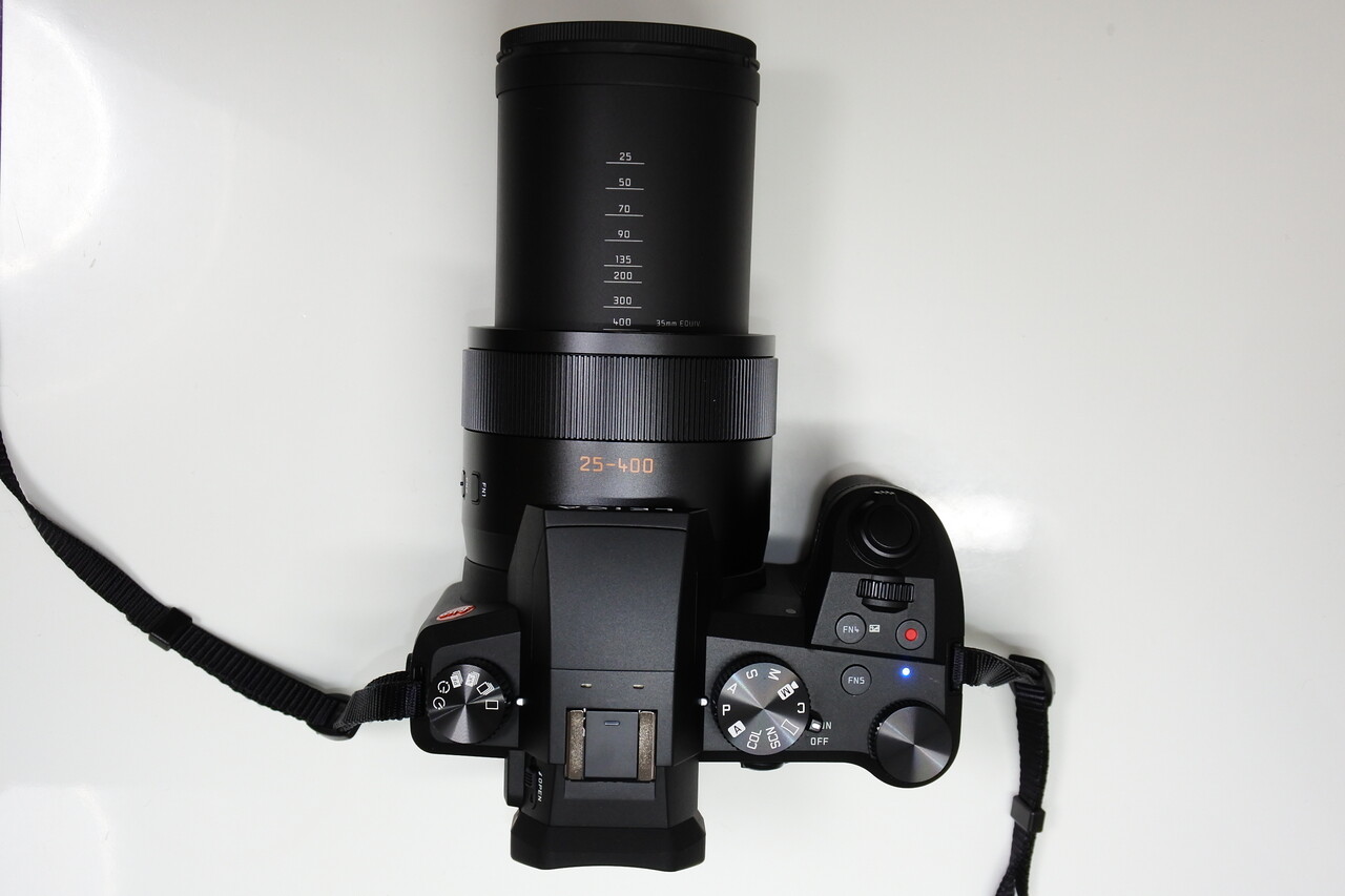 いざ、コンデジの最高峰へ。LEICAのネオ一眼で全方位をカバー