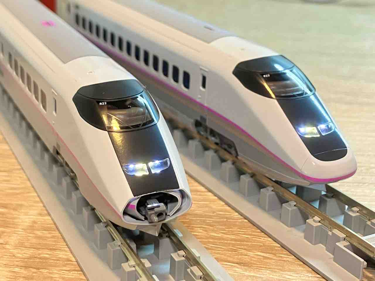 KATO E3系秋田新幹線こまち 入線！ - れいるのおと