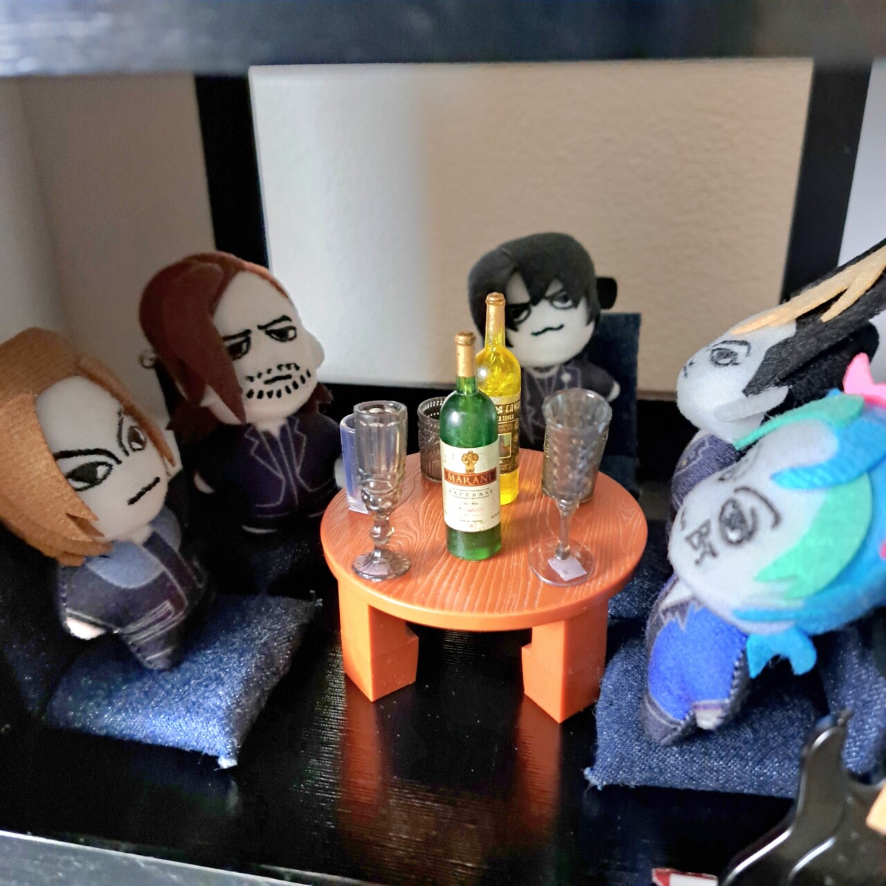 BUCK-TICKぬいぐるみが増えたから、バクチクハウス作った。 : BUCK