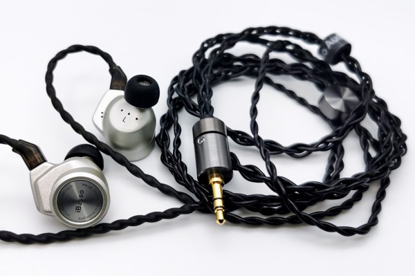 iBasso Audio 3T-154」 超大口径15.4mm振動板＆3T超強力マグネット搭載