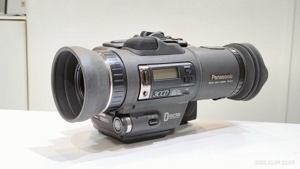 1995/平成7/Panasonic/NV-DJ1/DIGICAM/3CCD/DVカメラ/12倍ズーム