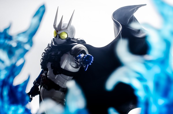 メディコム・トイ RAH DX 仮面ライダーエターナル レビュー : きんけつ