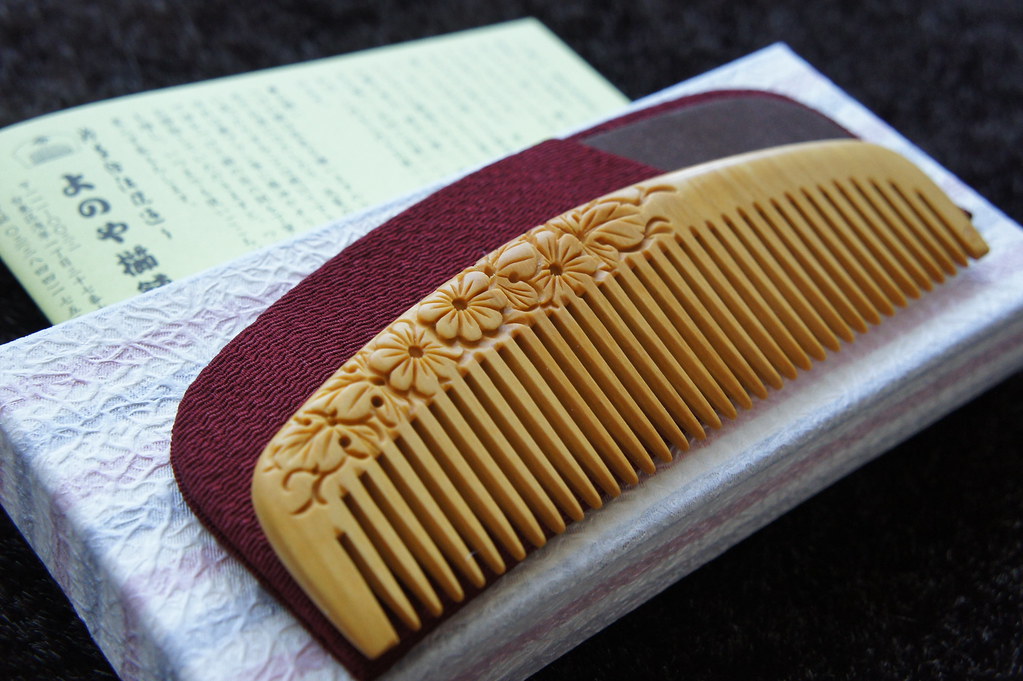 よのや櫛舗 つげ櫛 一生物 よのや櫛舗｜東京・浅草 本つげ櫛専門店