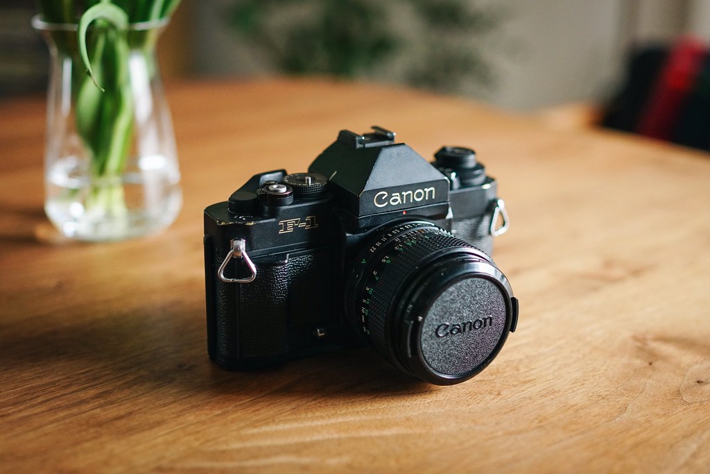 空前のフィルムカメラブーム到来【Canon NEW F-1】│MasahiroMat.com