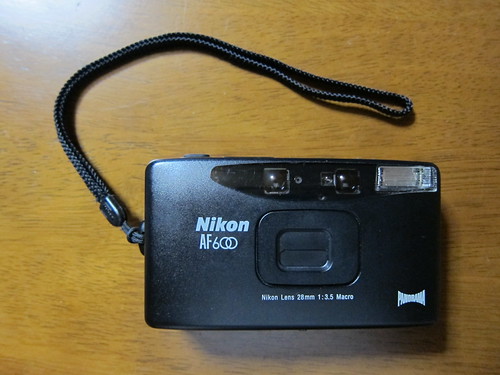 Nikon AF600 は楽しいカメラだ – 玉井裕也