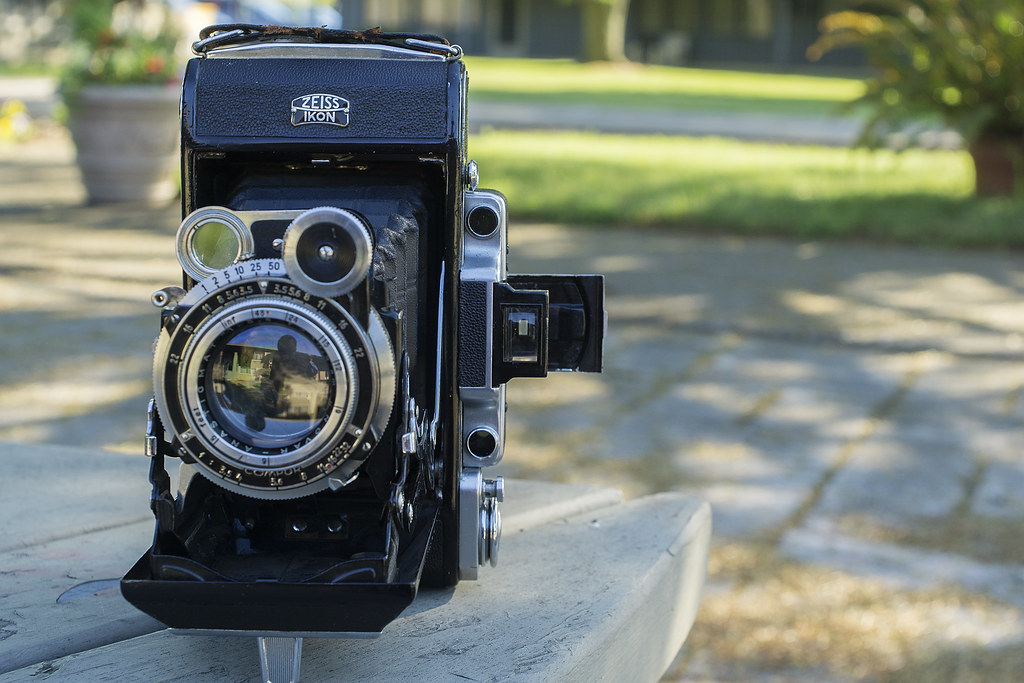 Camera Review Blog No. 42 – Zeiss Ikon Super-Ikonta 531/2 – Alex