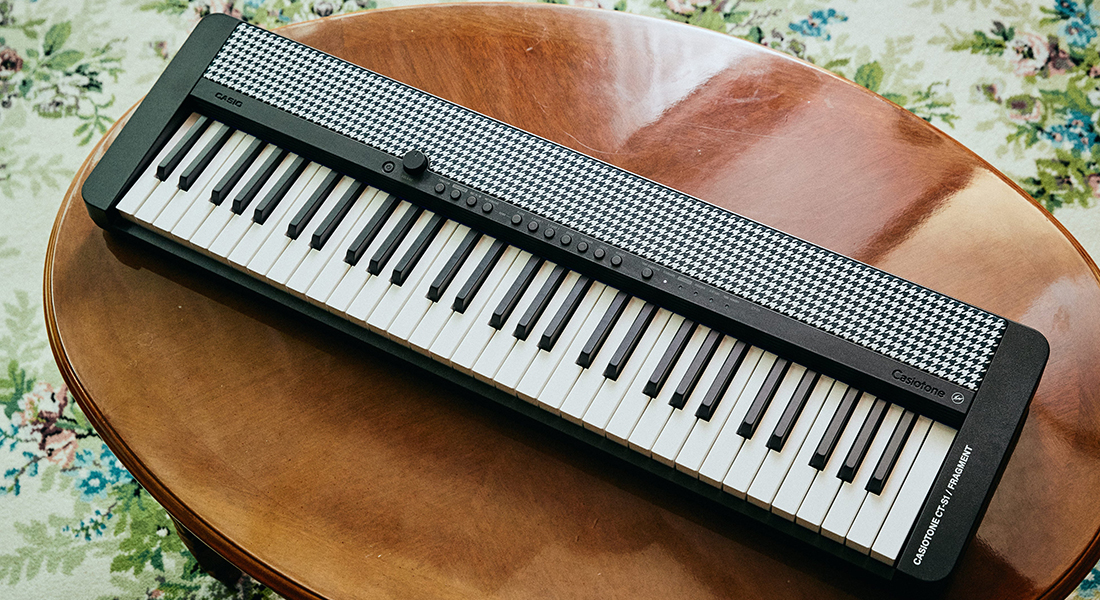 CASIO の電子キーボード Casiotone CT-S1 から fragment design コラボ