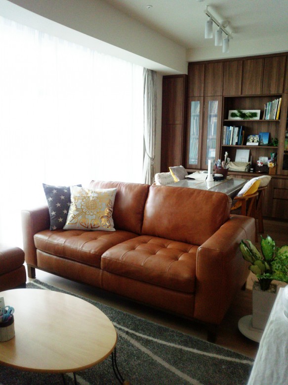 オシャレ！キャメル色の本革ソファ＆オットマン 【納品事例