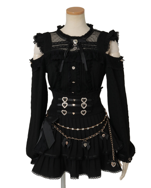 肩あきダブルストラップトップス ｜ LIZ LISA（リズリサ）公式通販