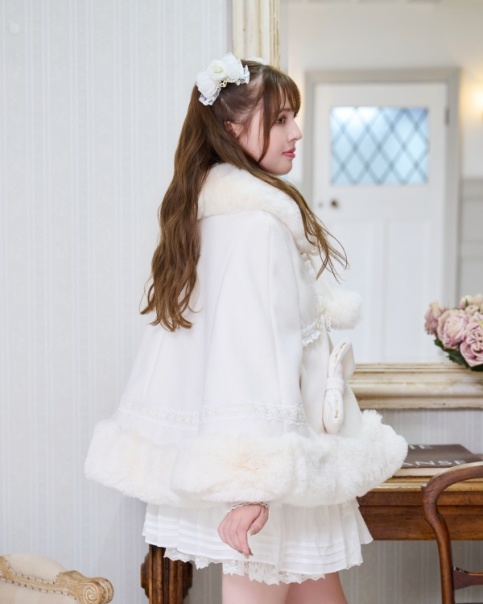 シャギーツインリボンポンチョ ｜ LIZ LISA（リズリサ）公式通販