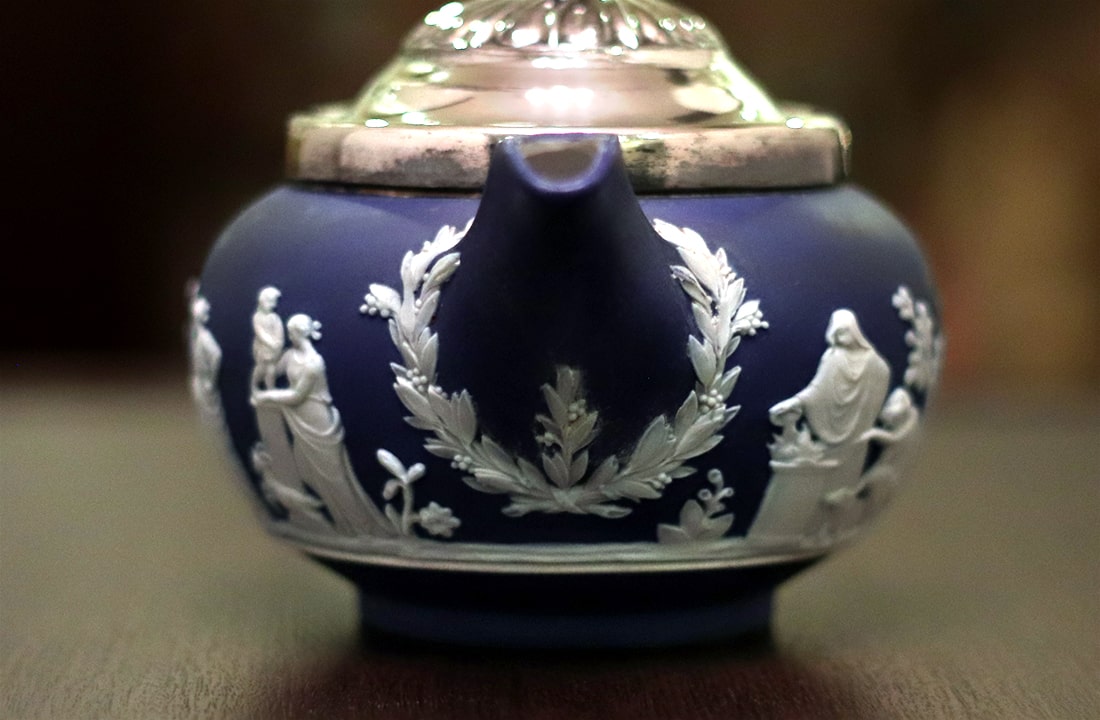 ウェッジウッド ジャスパーウェアのシルバーティーセットを販売します