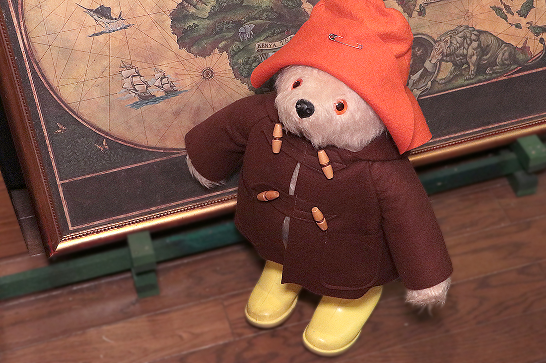 イギリスの人気者「くまのパディントン」、貴重なアンティーク