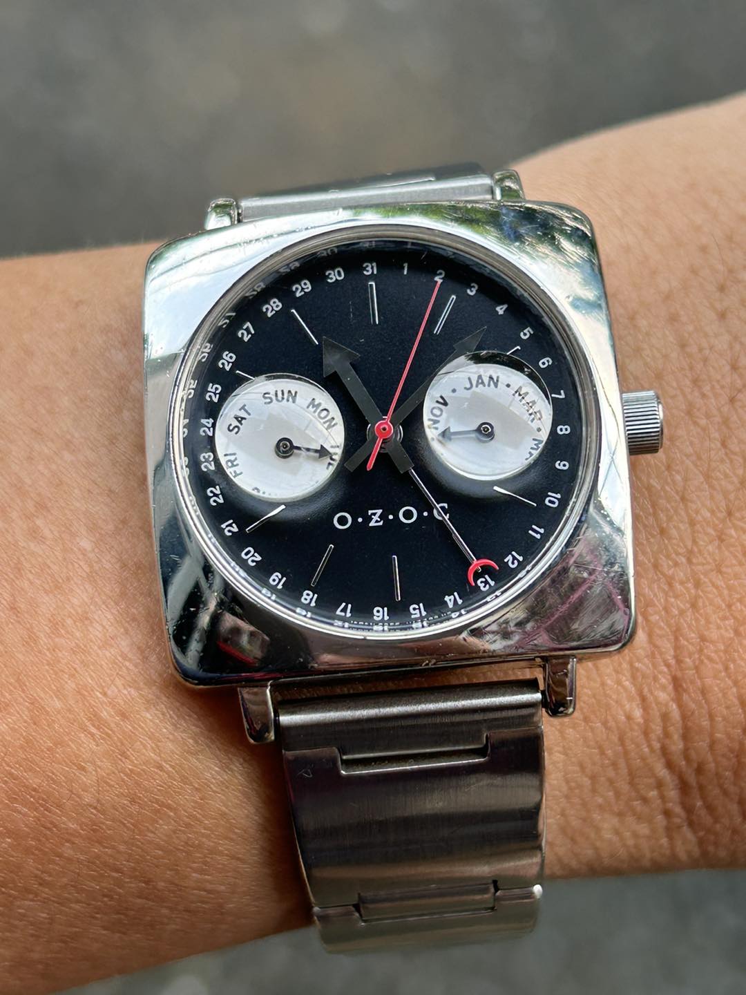 O.Z.O.C quart watch 6355-H08827 K / case no.740123 , made in Japan