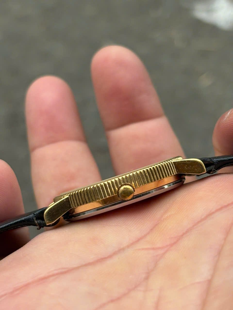 1986's THE FRANKLIN MINT quartz watch , Swiss made. – Long's Fine