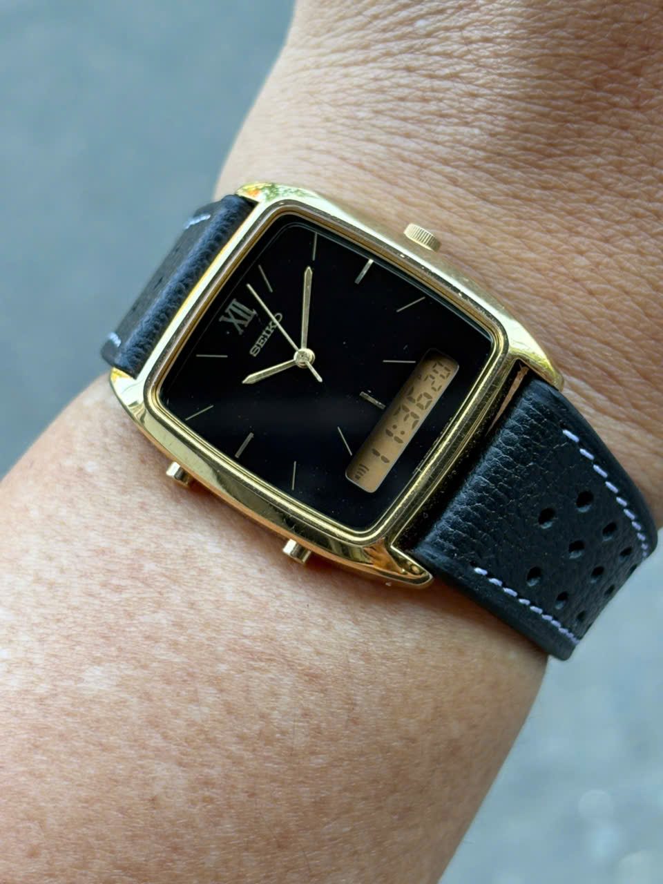 Vintage SEIKO H601-5050 ANALOG/DIGITAL Watch, made in Japan / case