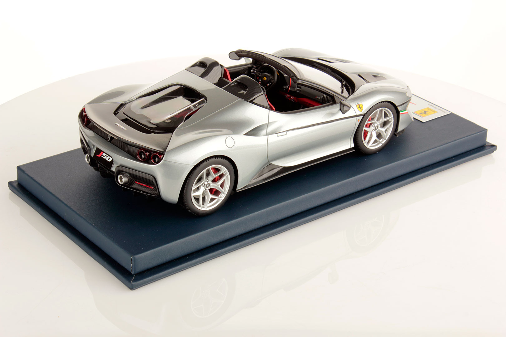 Ferrari J50 1:18 - Looksmart Models