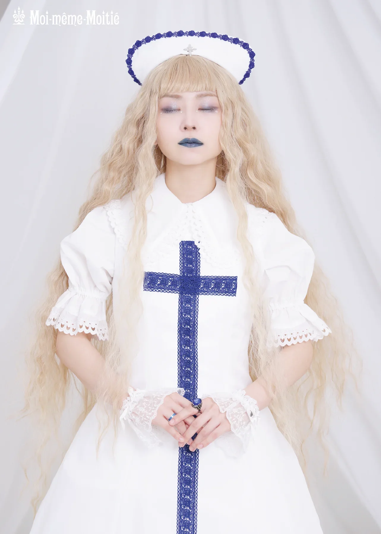 Rose Lace Cross JSK by Moi-même-Moitié