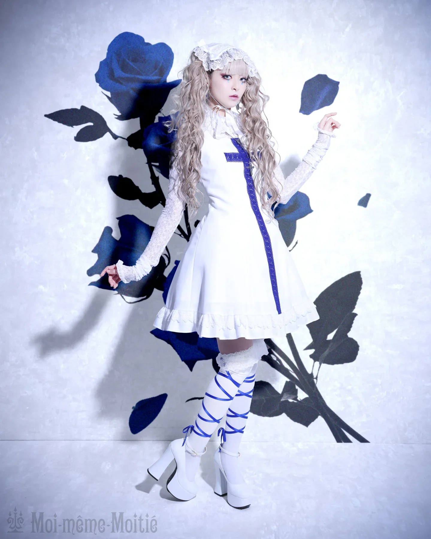 Rose Lace Cross JSK by Moi-même-Moitié