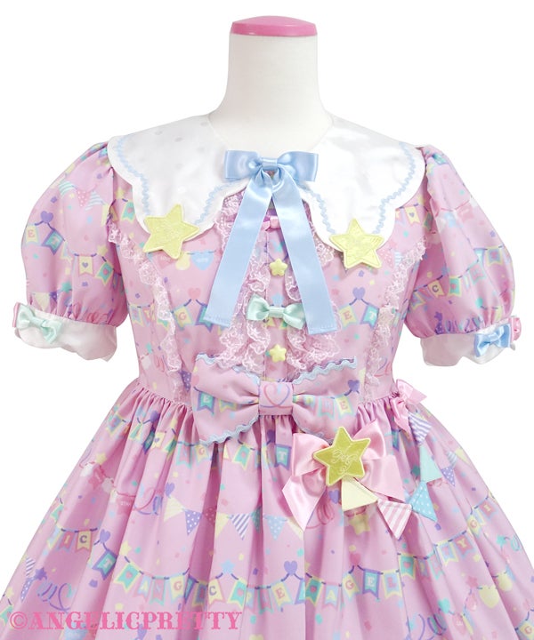 Happy Garland Mini Brooch by Angelic Pretty