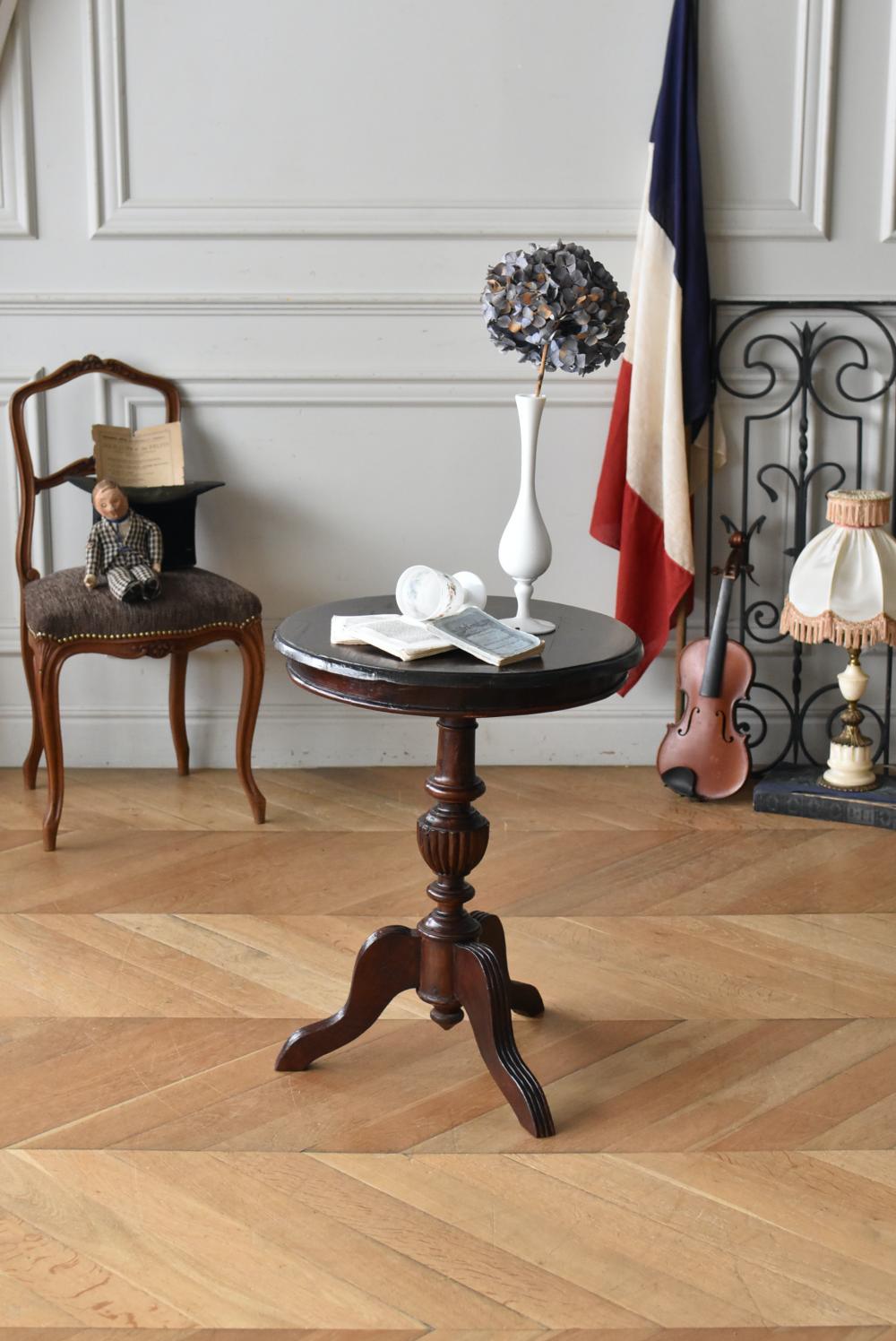 フランスアンティーク家具 ラウンドテーブル.2 アンティークサイドテーブル