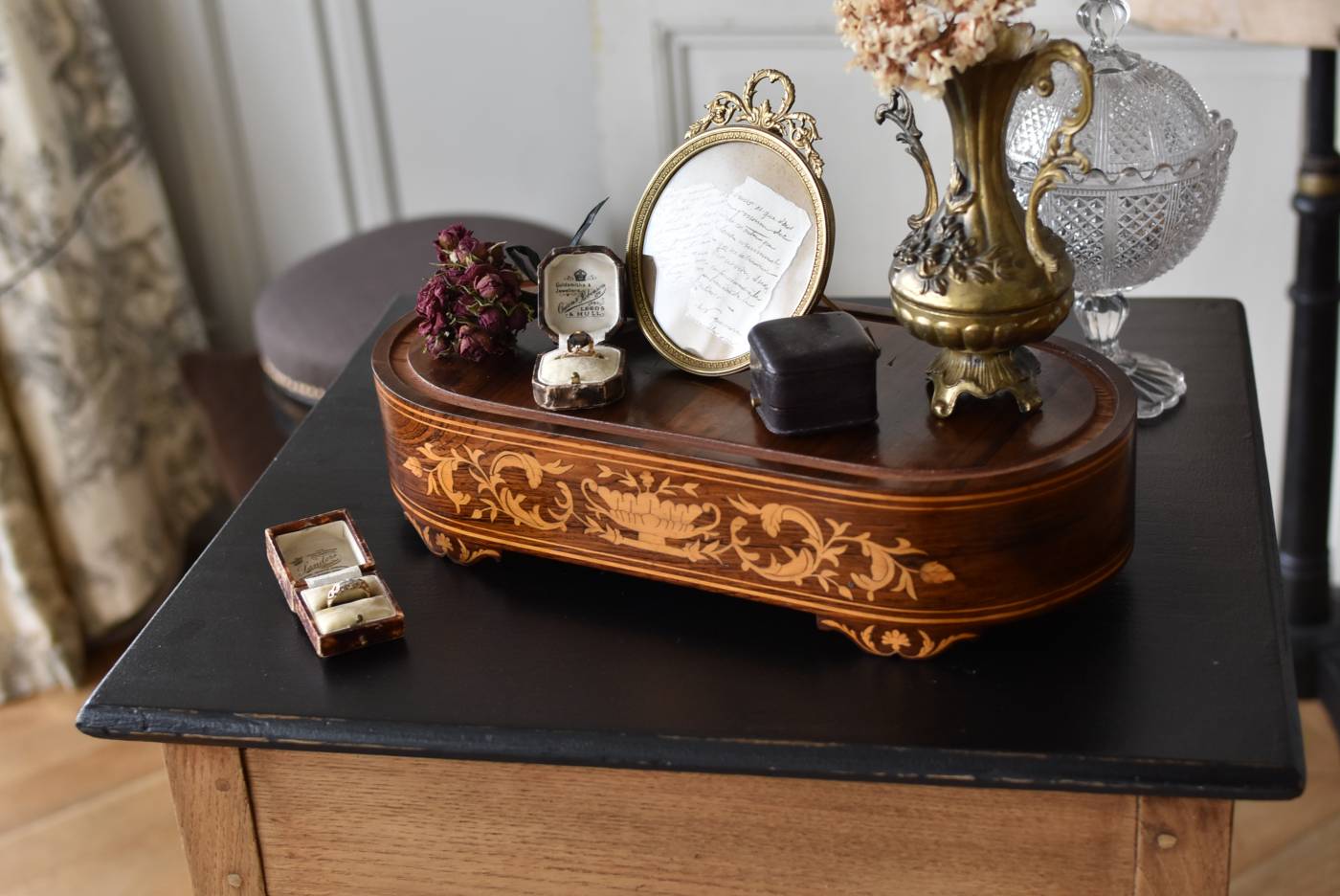 ディスプレイスタンド.マーケットリー フランスアンティーク雑貨 飾り