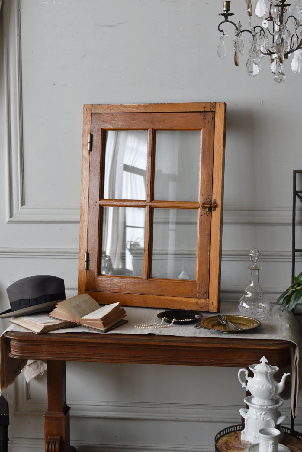 フランスアンティーク建具 枠付き窓 ウィンドウ ディスプレイ