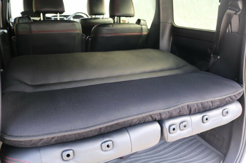 SHINKE】ノア/ヴォクシー/エスクァイア専用 リアハーフマット