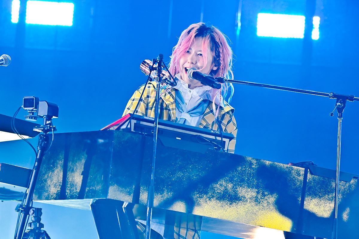 音楽専門誌『ぴあMUSIC COMPLEX』連動企画(第167回)Mrs. GREEN APPLEが