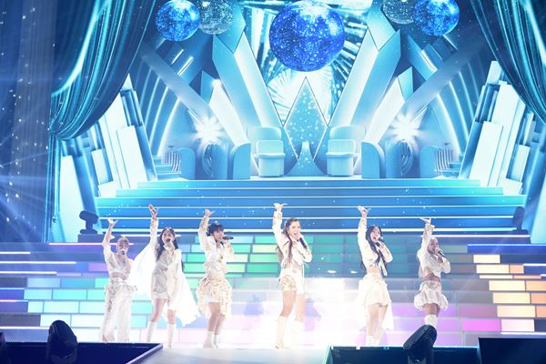 新曲「Memories」も初披露『Little Glee Monster 10th Anniversary