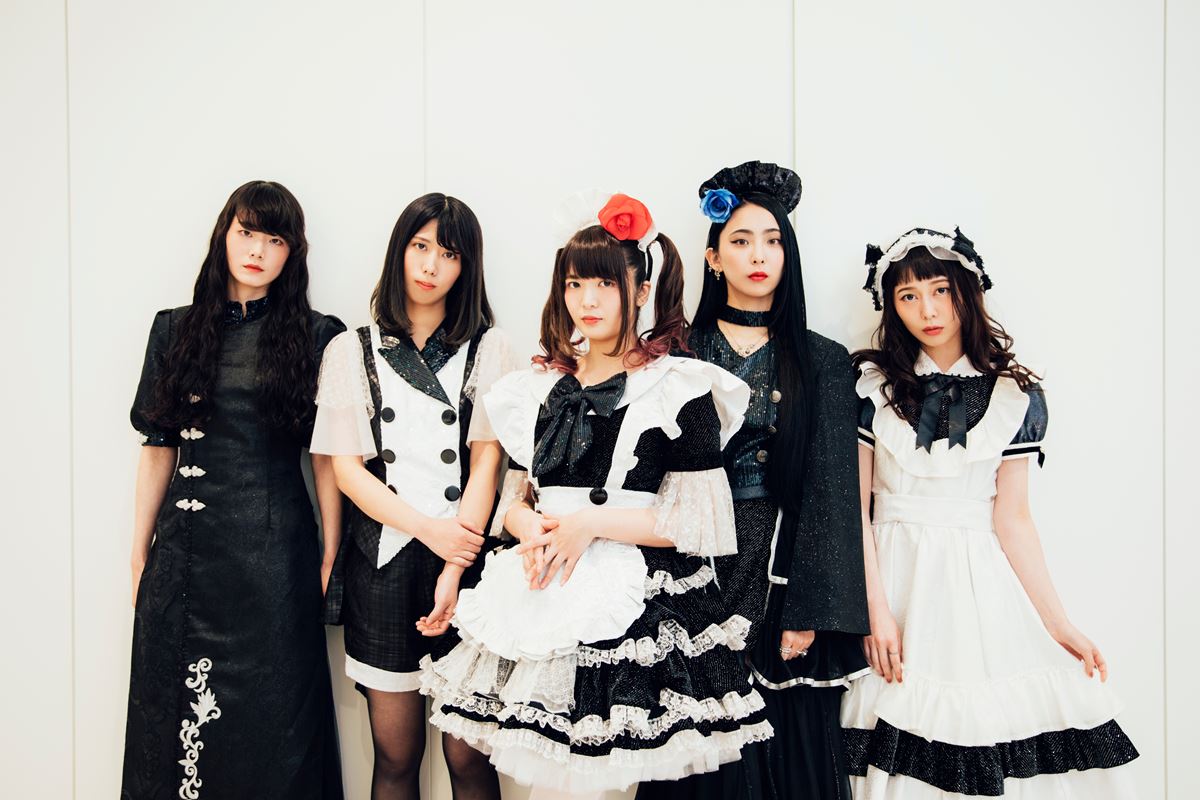 BAND-MAID、さらに広い世界へ 新作『Unseen World』とエンタメを語る
