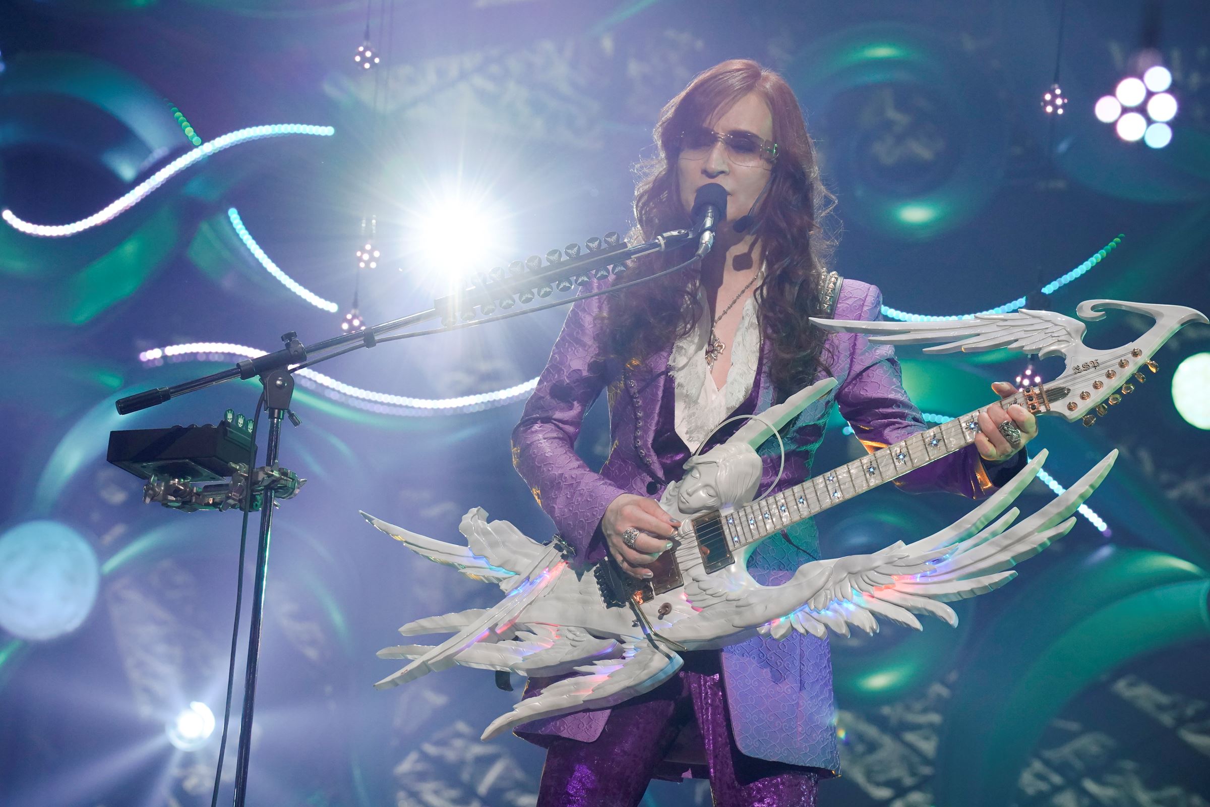 THE ALFEEが“聖地”武道館で3年ぶり有観客ライブ開催、来年2月に新