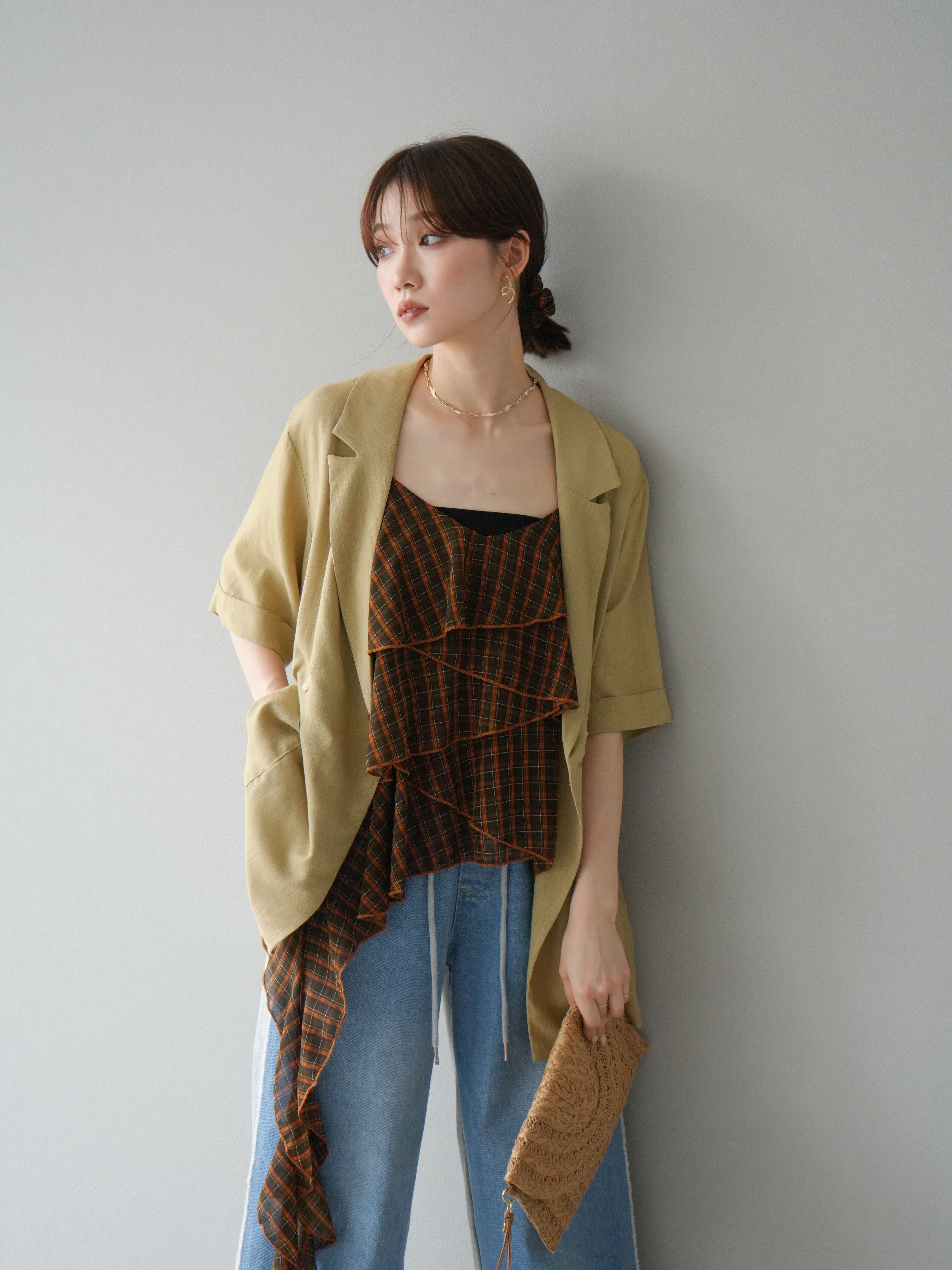 予約]チェック柄ラッフルキャミソール/ブラウン – Lumier