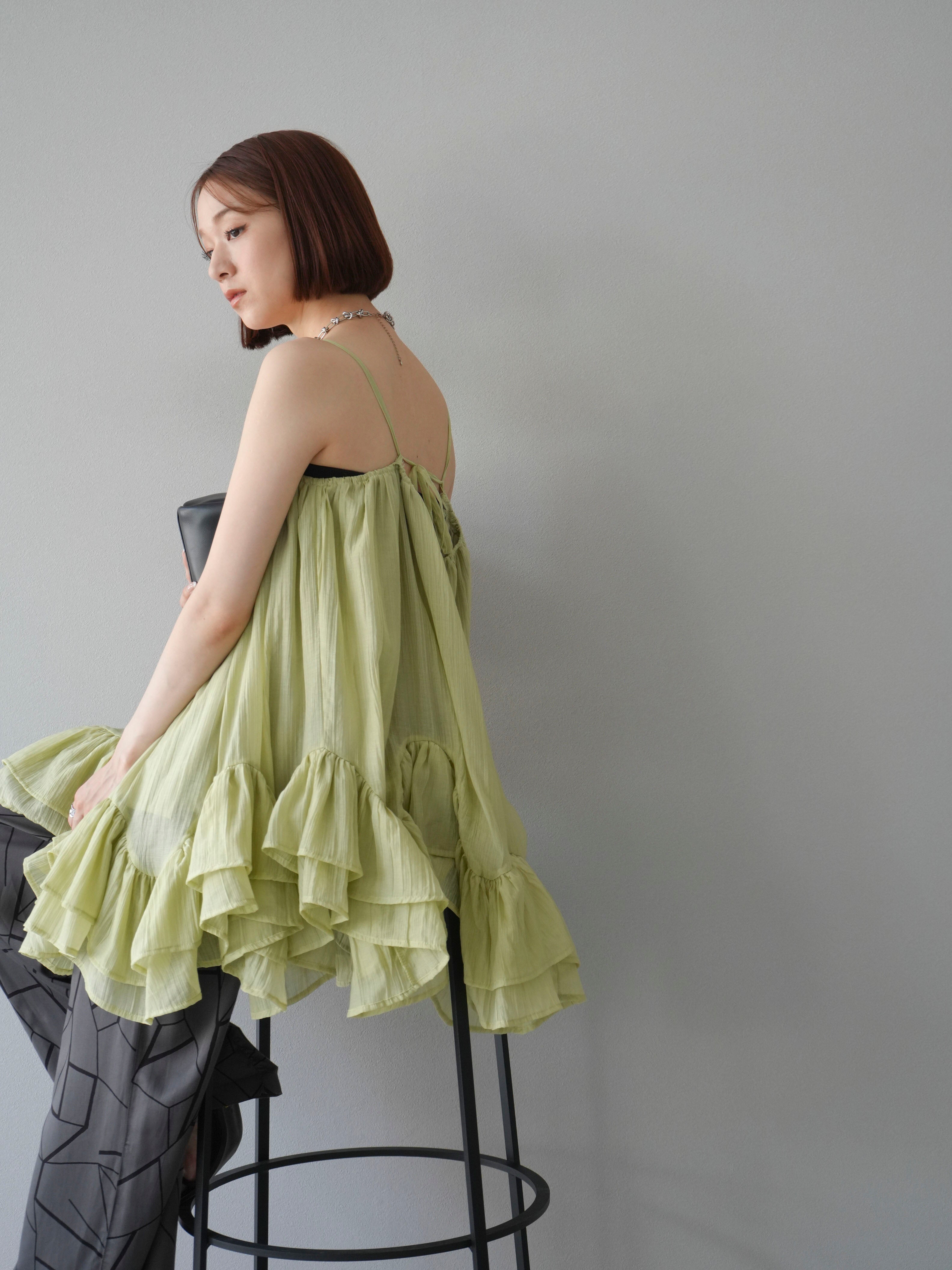 予約]ボリュームフリルキャミソールブラウス/グリーン – Lumier