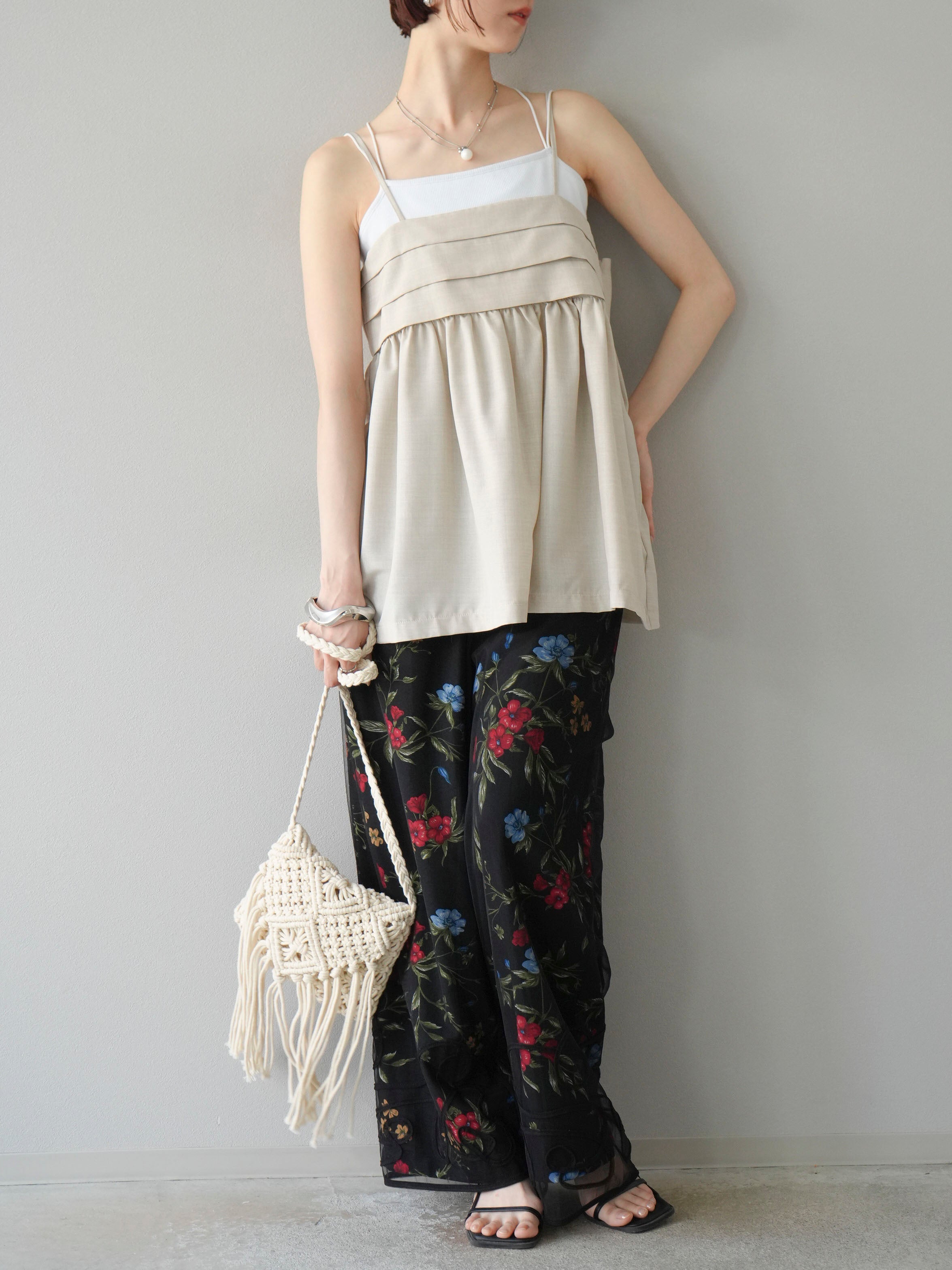 予約]コード刺繍チュールレイヤードパンツ/ブラック – Lumier