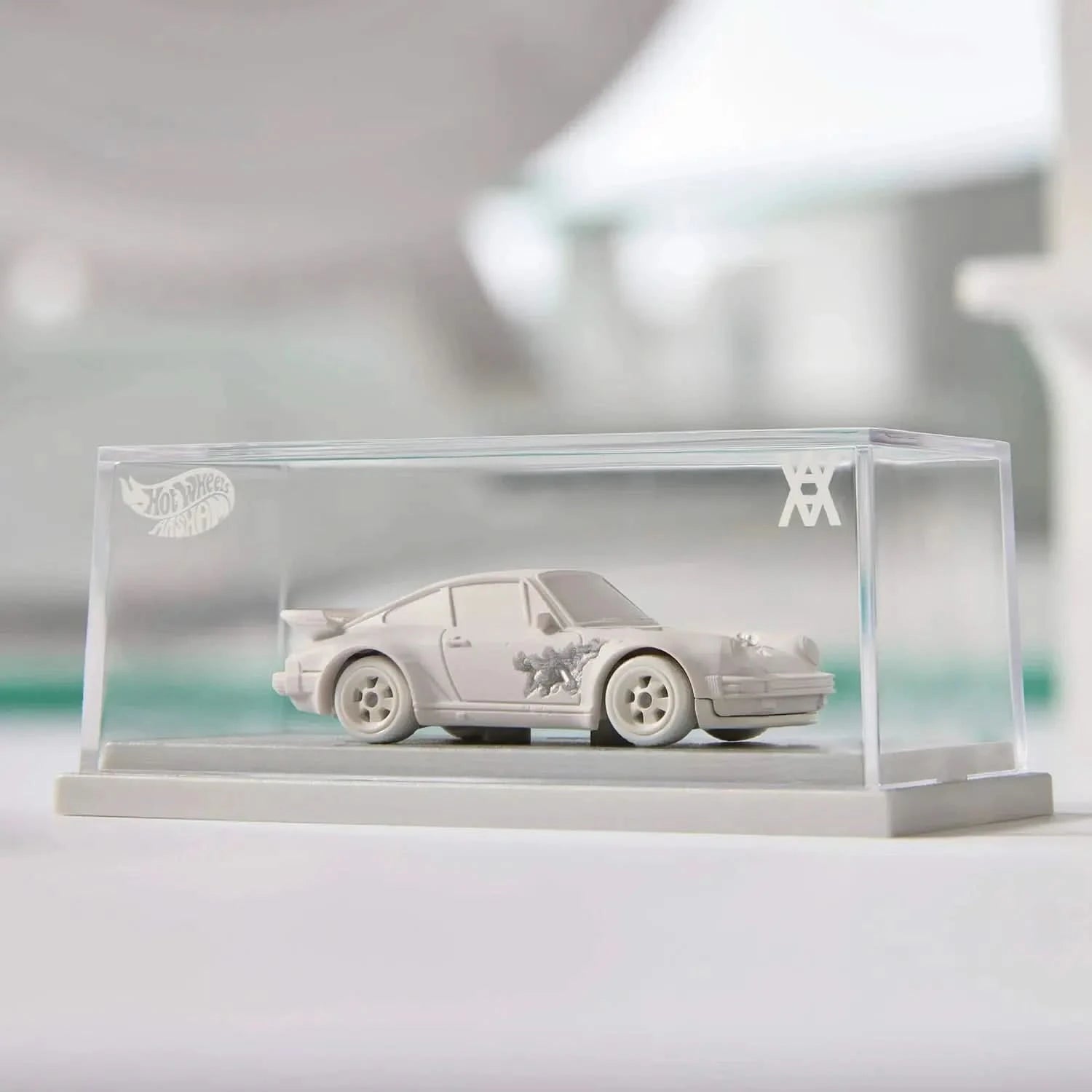 Daniel Arsham, Porsche 930 et Rally Case, 2023- LYNART STORE
