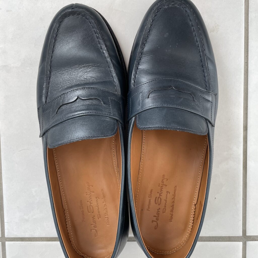 ジャランスリワヤ ローファー98589 サイズ感や経年変化、伸ばし方