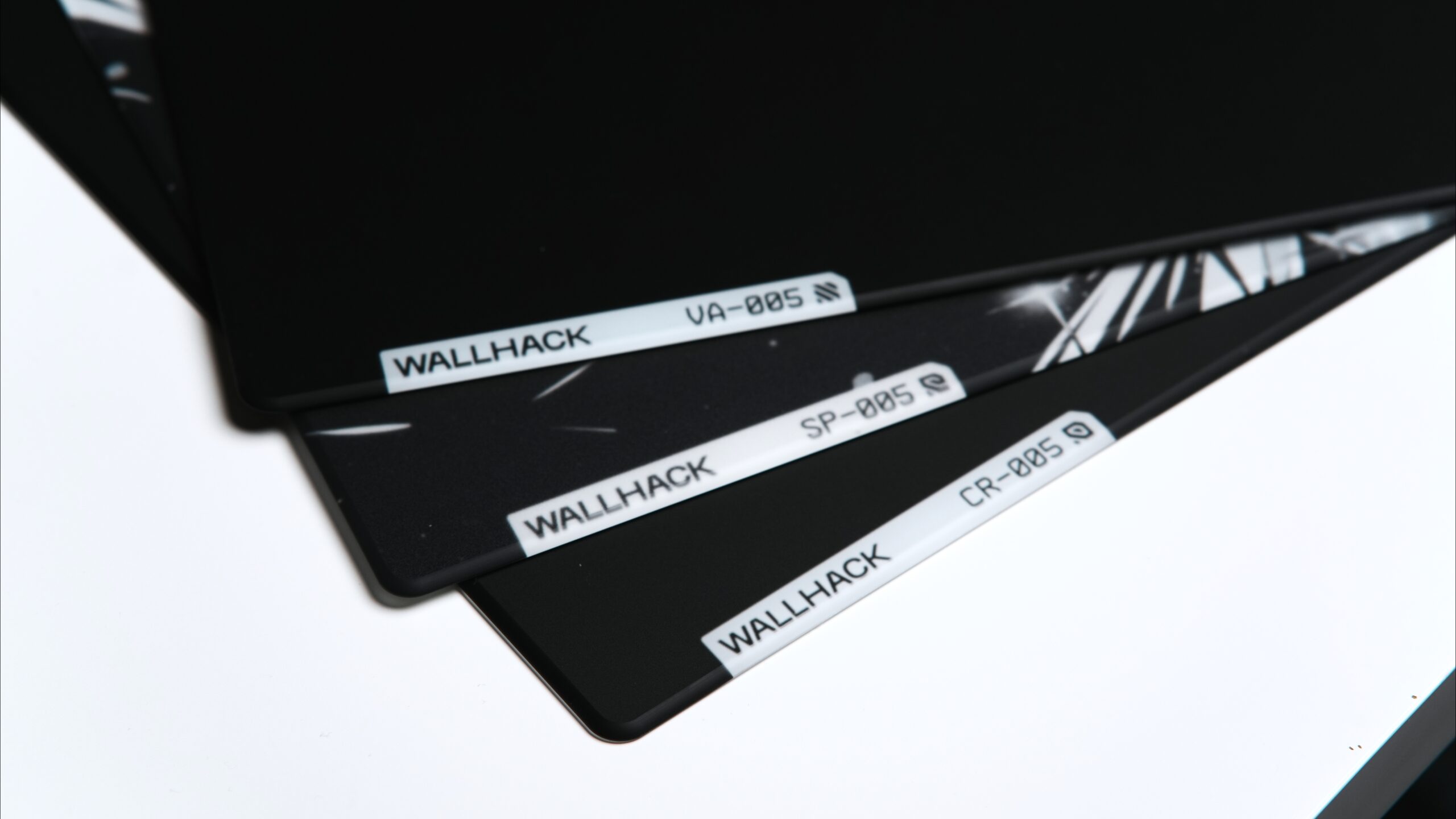 WALLHACK CR-005 レビュー |