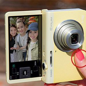 Amazon | CASIO デジタルカメラ EXILIM EX-ZR70YW 「自分撮りチルト