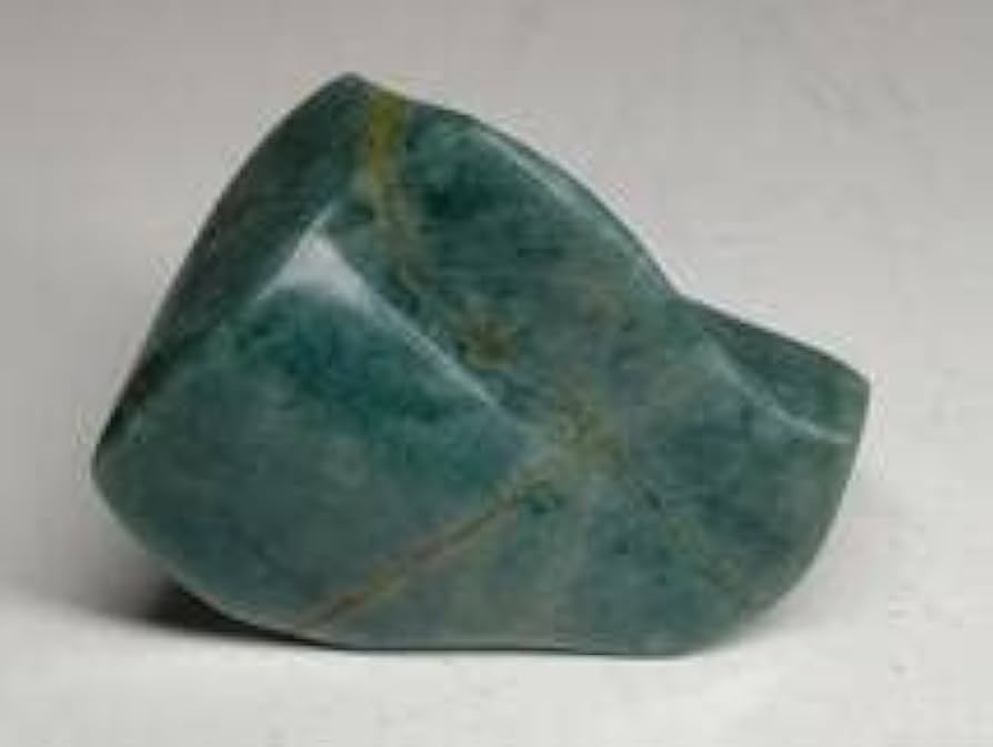 Amazon.co.jp: 青翡翠 83g 翡翠 原石 ヒスイ 鉱物 鑑賞石 糸魚川 水石