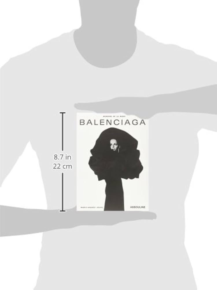 Amazon.com: Balenciaga (French) (French Edition): 9782843230110
